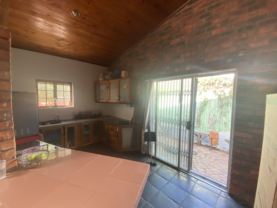 To Let 2 Bedroom Property for Rent in Muizenberg Western Cape